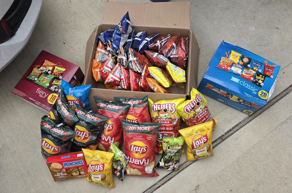 A mum earning up to £3,000 a month dumpster diving is funding a lavish Christmas waterpark holiday for her kids by reselling brand new goods rescued from bins.